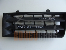 РЕШЕТКА В БРОНЯ ПРЕДНА ЛЯВА RENAULT MEGANE 2002-2005 7701474478